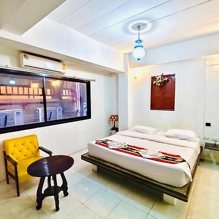 Sea Beach Paradise Patong Exterior photo